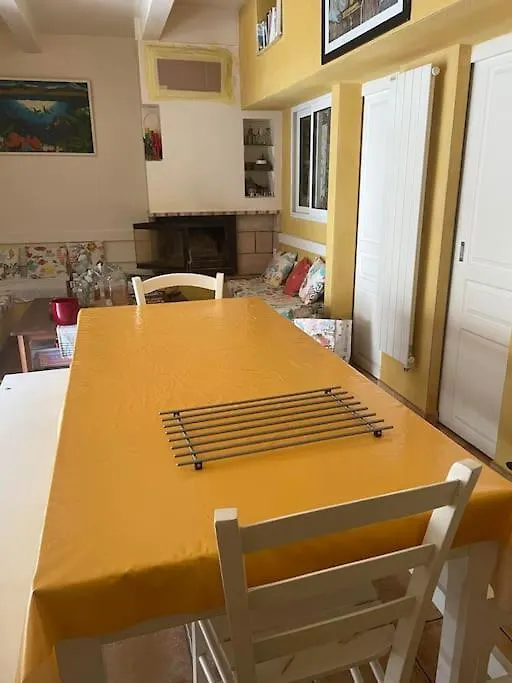 מרסיי Sharehouse -Room-Hostel-Backpackers La Girelle 0*,